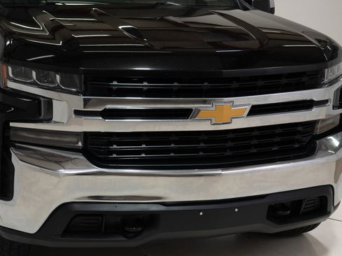 Used 2020 Chevrolet Silverado 1500 LT image 11