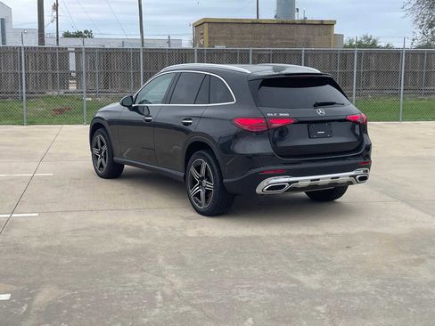 New 2026 Mercedes-Benz GLC 300 image 12
