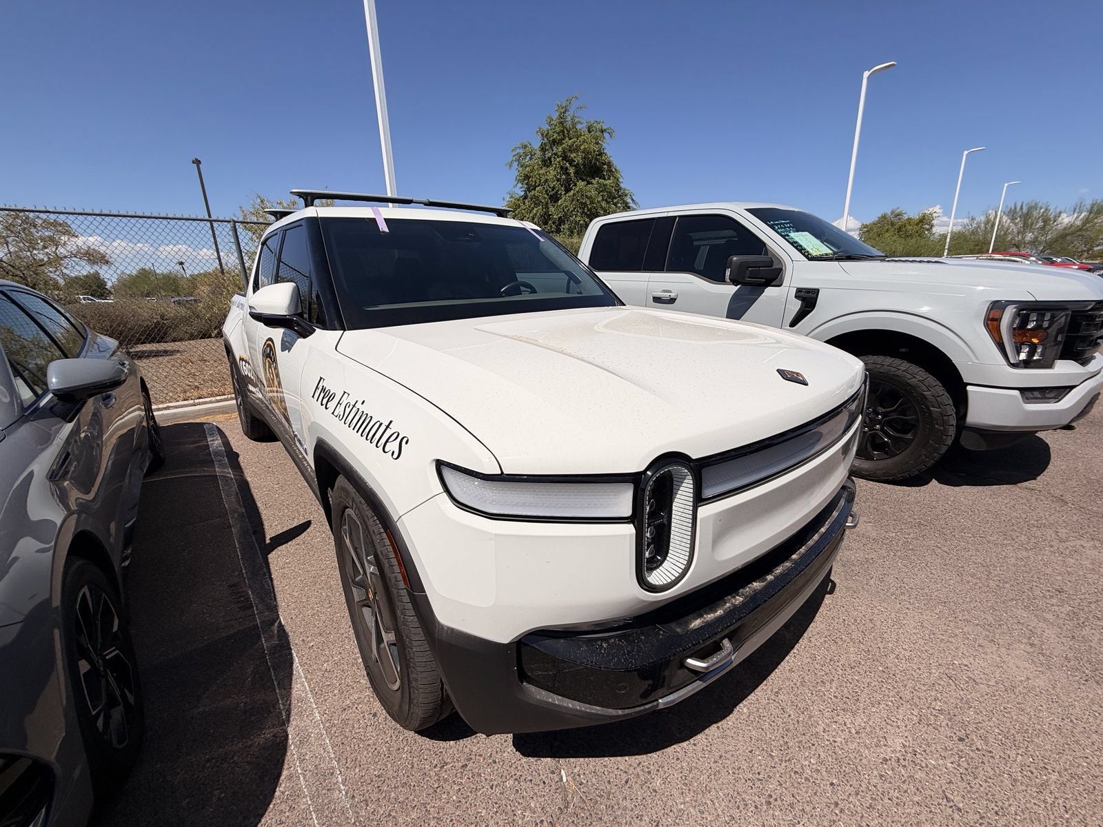 Used 2023 Rivian R1T Adventure Dual AWD/4WD image 3