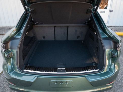 New 2026 Porsche Cayenne GTS image 44