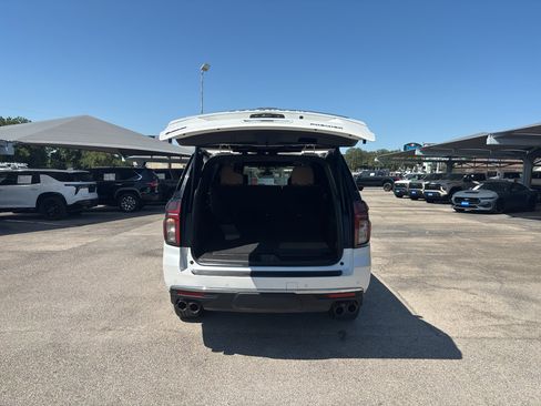 Certified 2021 Chevrolet Suburban Premier w/ Premium Package AWD/4WD image 7