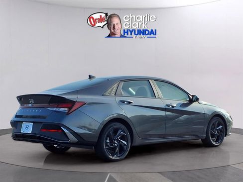 New 2026 Hyundai Elantra Sport image 4