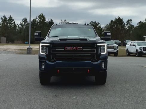 Used 2022 GMC Sierra 2500 AT4 w/ AT4 Premium Plus Package image 3