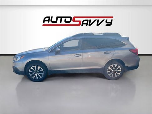 Used 2015 Subaru Outback 2.5i Limited image 4