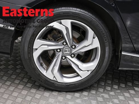 Used 2020 Honda Accord EX image 28