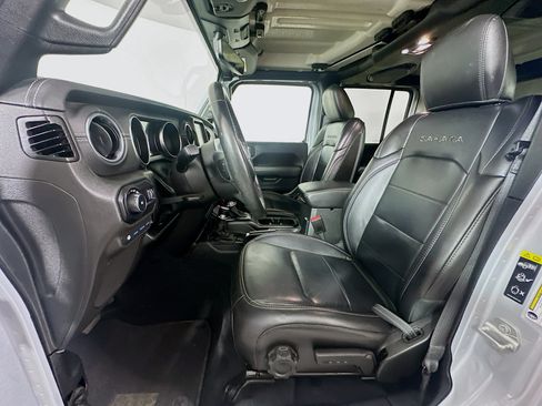 Used 2023 Jeep Wrangler Unlimited Sahara w/ Cold Weather Group AWD/4WD image 13