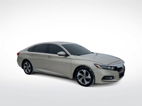 Used 2018 Honda Accord EX image 3