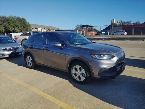 Used 2023 Honda HR-V LX image 4