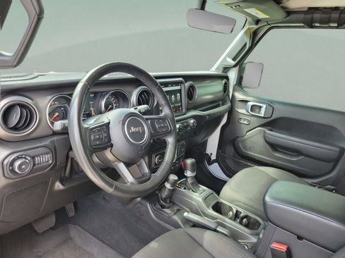 Used 2022 Jeep Wrangler Unlimited Sport image 9