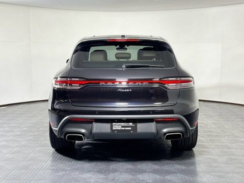 Certified 2024 Porsche Macan AWD/4WD image 6