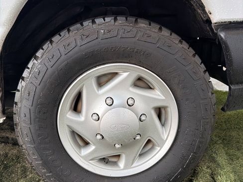 Used 2011 Ford E-350 and Econoline 350 XL w/ PWR Windows & Locks Group image 38