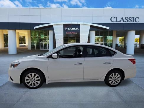 Used 2017 Nissan Sentra S FWD image 4