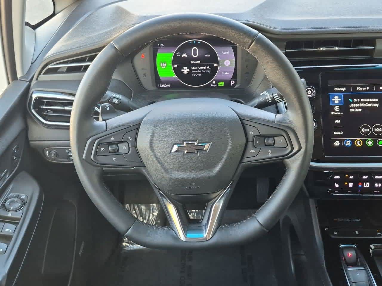 Used 2023 Chevrolet Bolt LT w/ Infotainment Package FWD image 22