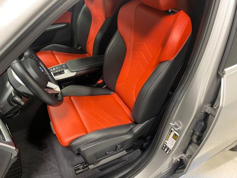 Used 2025 BMW X1 xDrive28i w/ Technology Package image 17