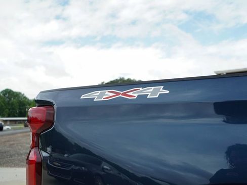 Used 2021 Chevrolet Silverado 1500 Custom w/ LPO, Dark Essentials Package AWD/4WD image 19