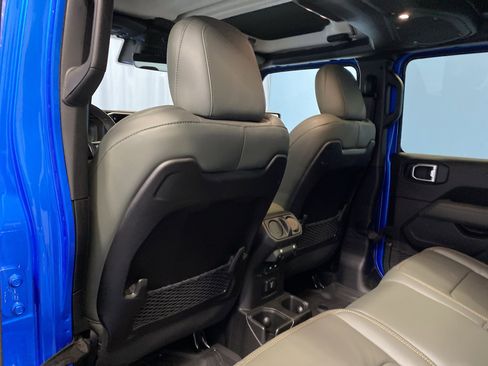 Certified 2024 Jeep Gladiator Mojave image 28