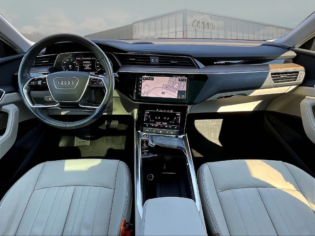 Used 2024 Audi Q8 e-tron Premium AWD/4WD image 9