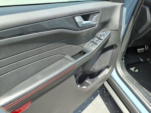 Used 2023 Ford Escape ST-Line w/ Tech Pack #1 FWD image 11