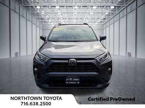 Used 2020 Toyota RAV4 XLE w/ Convenience Package AWD/4WD image 4