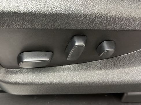 Used 2020 Chevrolet Suburban LT AWD/4WD image 14