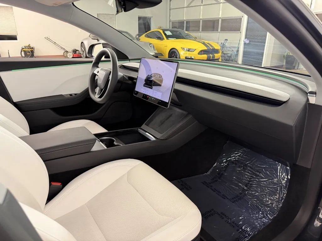 Used 2025 Tesla Model 3 Long Range AWD/4WD image 41