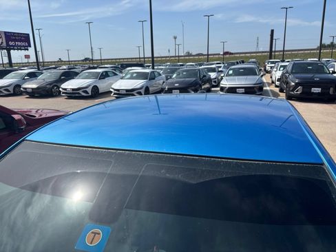 Used 2019 Dodge Charger SXT w/ Blacktop Package RWD image 7