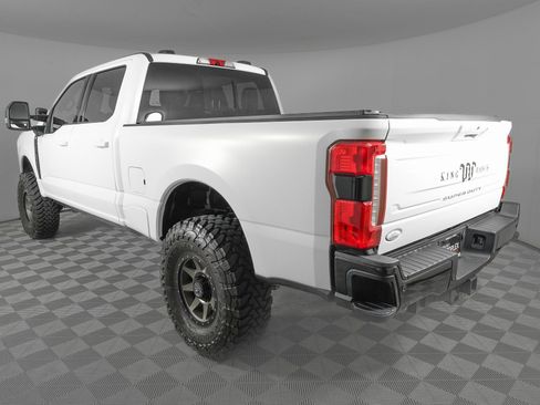 Used 2024 Ford F250 King Ranch w/ FX4 Off-Road Package image 9