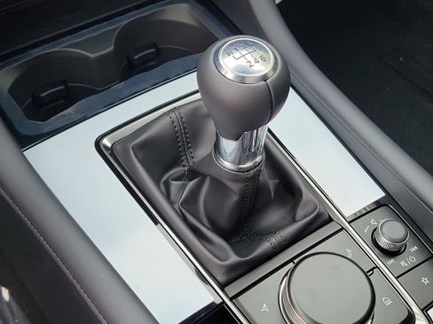 New 2026 MAZDA MAZDA3 2.5 S Hatchback w/ Premium Pkg FWD image 30