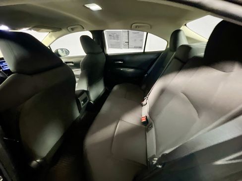Used 2021 Toyota Corolla LE FWD image 27