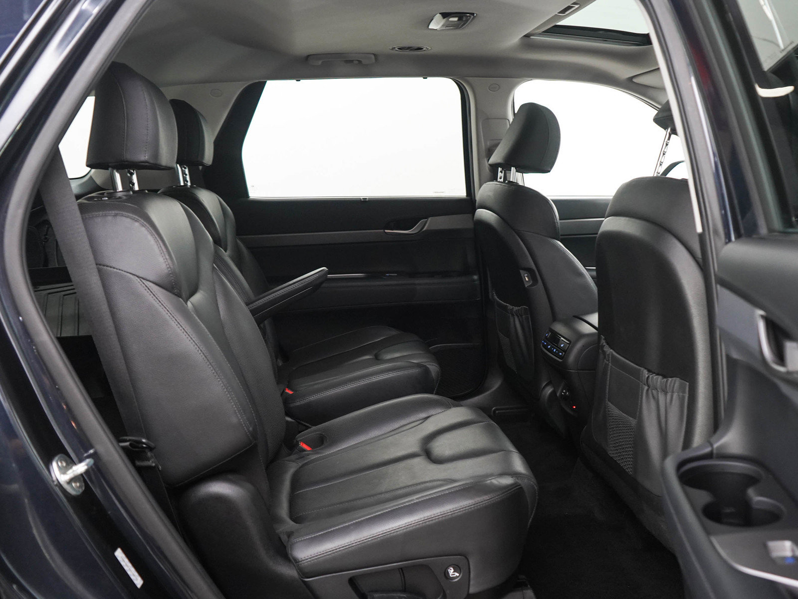 Used 2021 Hyundai Palisade SEL w/ Premium Package AWD/4WD image 12