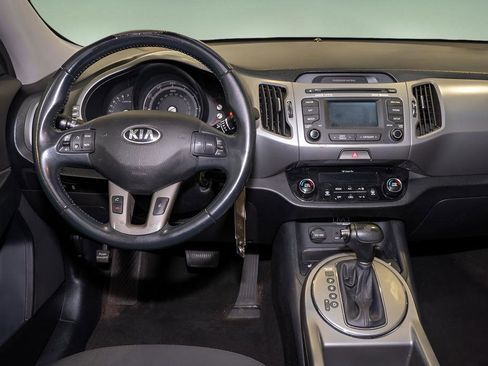Used 2015 Kia Sportage EX image 2