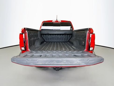 Used 2024 Chevrolet Colorado ZR2 w/ ZR2 Convenience Package III AWD/4WD image 27