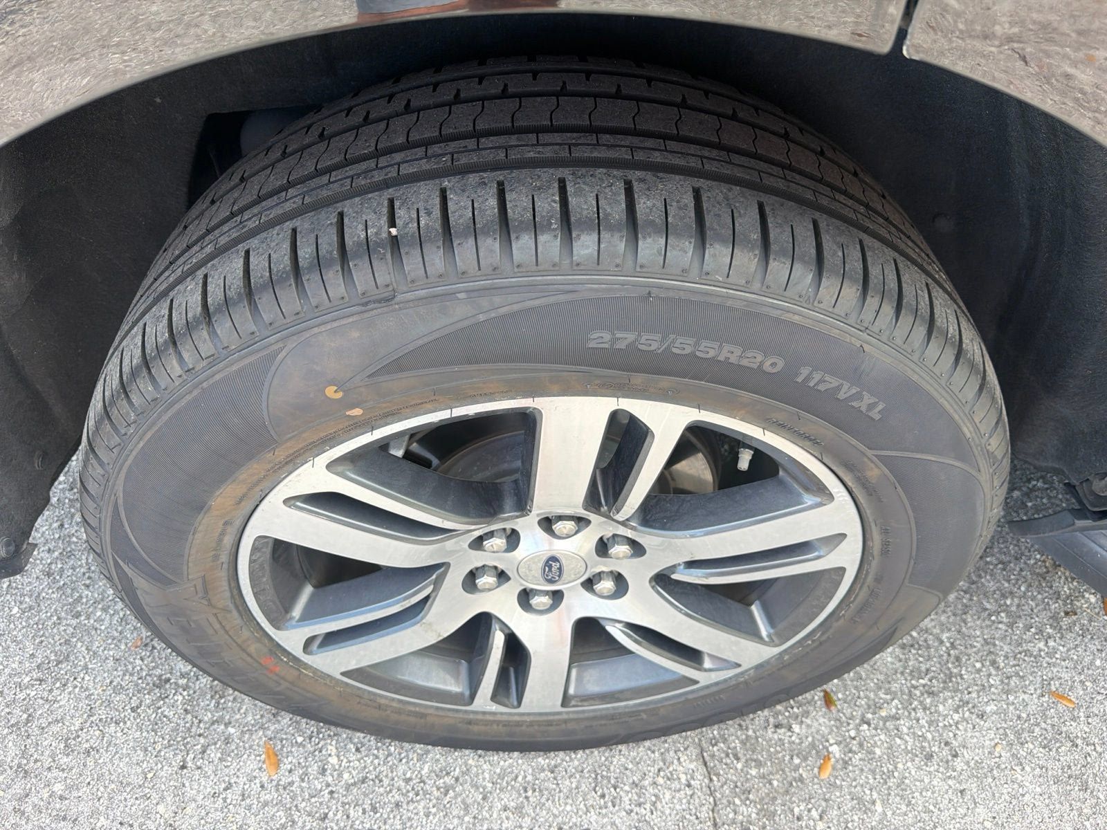 Used 2024 Ford Expedition Limited AWD/4WD image 12