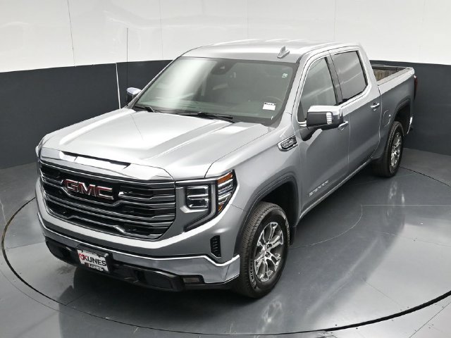 Used 2025 GMC Sierra 1500 SLT AWD/4WD image 48