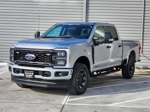 Used 2024 Ford F250 XL w/ STX Appearance Package image 4