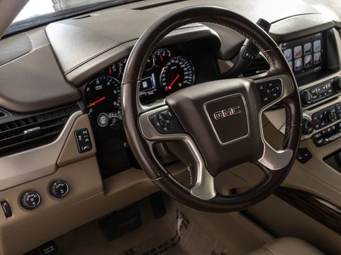 Used 2019 GMC Yukon SLT AWD/4WD image 38