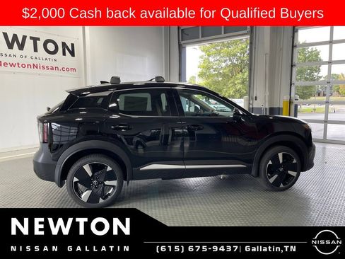 New 2026 Nissan Kicks SR w/ SR Premium Package FWD image 12