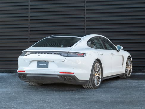 Certified 2023 Porsche Panamera 4 Platinum Edition AWD/4WD image 8