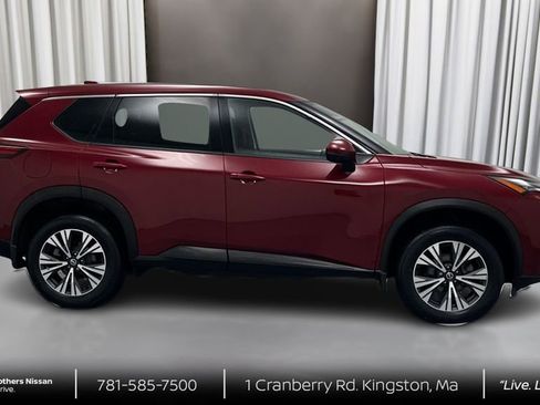 Certified 2021 Nissan Rogue SV image 4