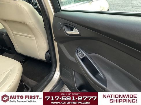 Used 2018 Ford Focus Titanium FWD image 15
