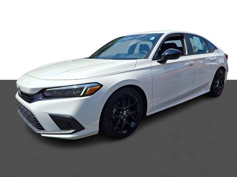 Used 2024 Honda Civic Sport image 3