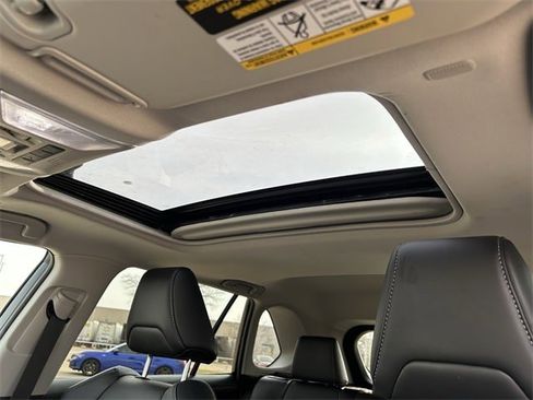 Used 2023 Toyota RAV4 XLE Premium image 27