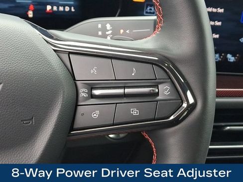 Used 2026 Chevrolet Traverse RS w/ LPO, Floor Liner Package AWD/4WD image 8