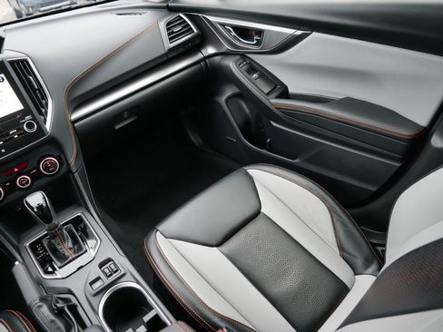 Used 2023 Subaru Crosstrek 2.5i Limited w/ Popular Package #3 image 11