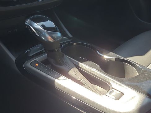 Certified 2025 Buick Envista Sport Touring w/ Convenience I Package image 16