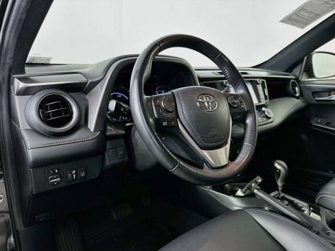 Certified 2018 Toyota RAV4 SE w/ Advanced Technology Package AWD/4WD image 9