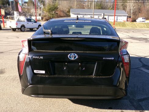 Used 2016 Toyota Prius Two image 5