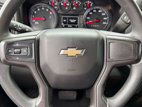 Used 2020 Chevrolet Silverado 1500 Custom w/ Infotainment Package image 6