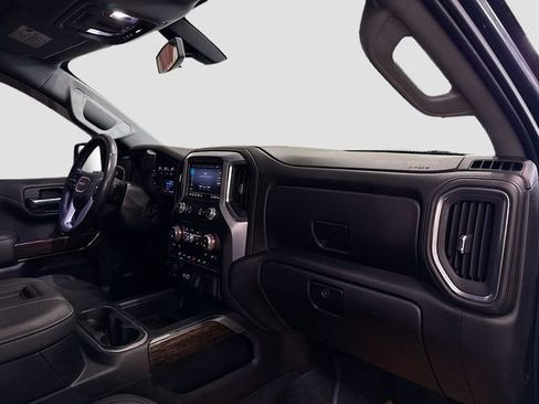 Used 2020 GMC Sierra 1500 Elevation w/ Elevation Value Package image 29