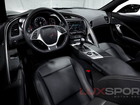 Used 2019 Chevrolet Corvette Grand Sport w/ Carbon Flash Badge Package RWD image 28